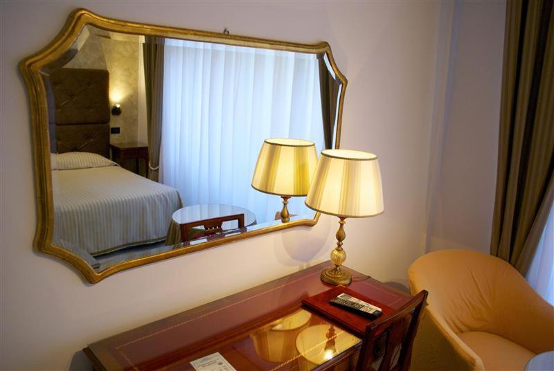 Hotel Miramare Lignano Sabbiadoro Bagian luar foto
