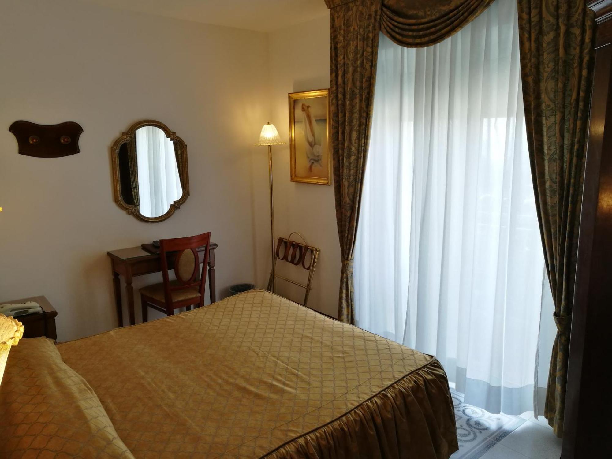Hotel Miramare Lignano Sabbiadoro Bagian luar foto