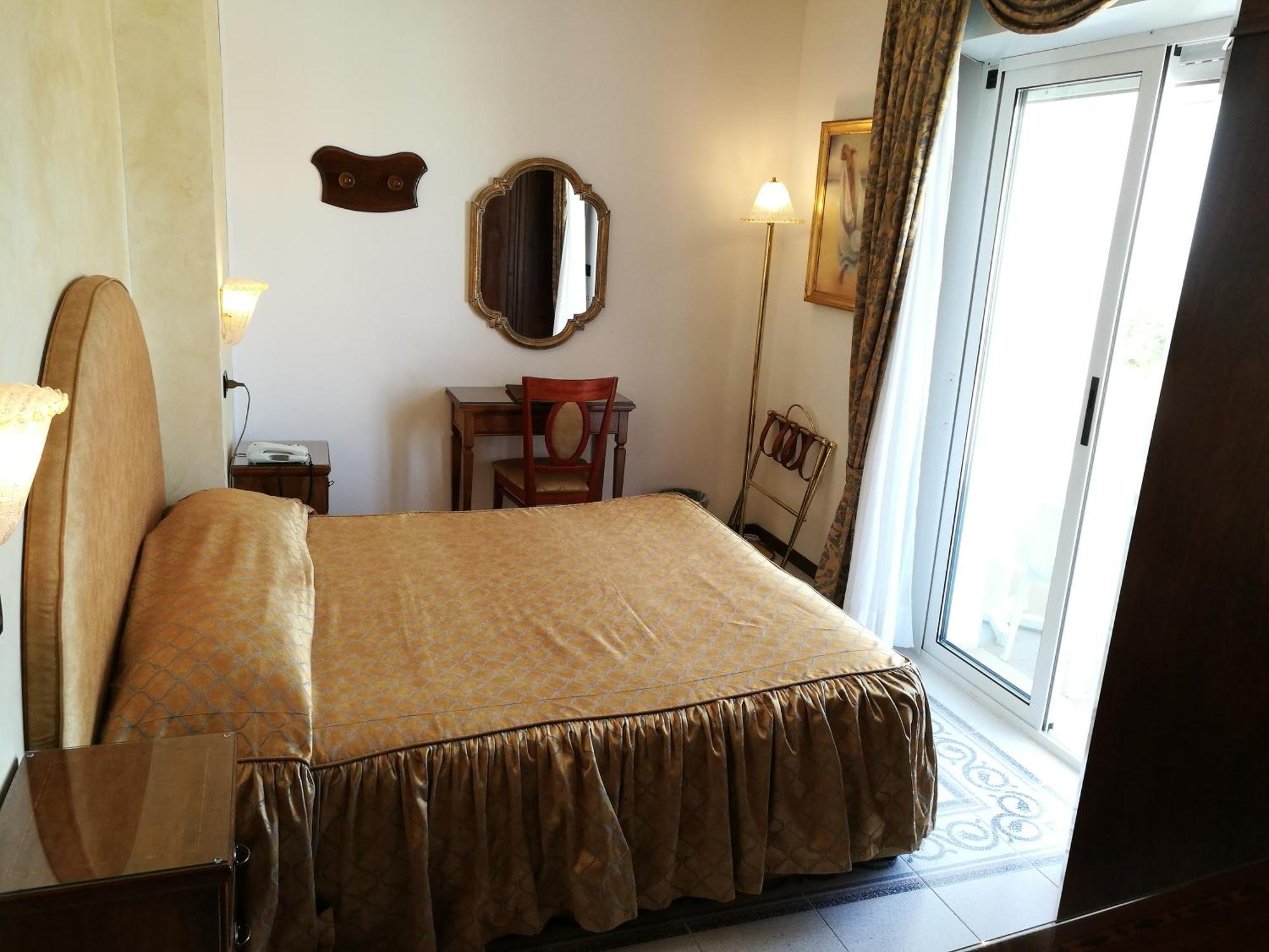 Hotel Miramare Lignano Sabbiadoro Bagian luar foto