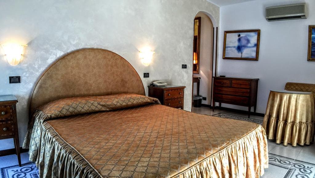 Hotel Miramare Lignano Sabbiadoro Bagian luar foto