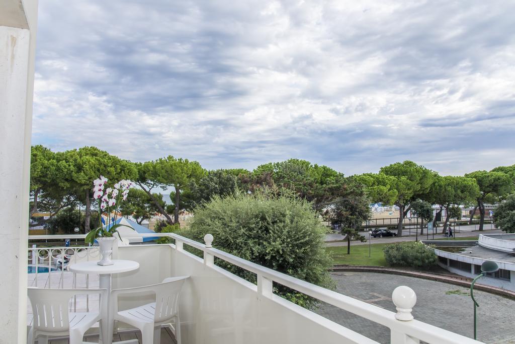 Hotel Miramare Lignano Sabbiadoro Bagian luar foto