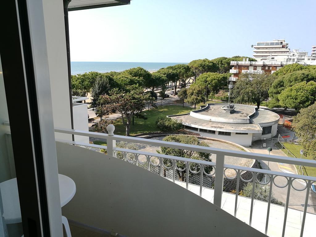 Hotel Miramare Lignano Sabbiadoro Bagian luar foto