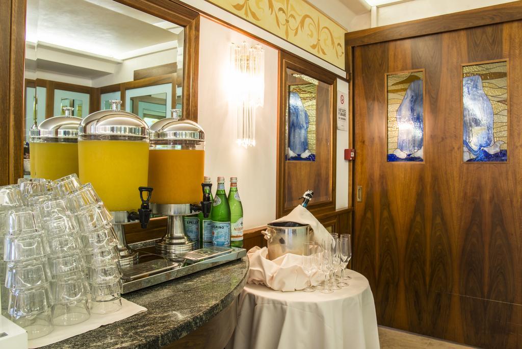 Hotel Miramare Lignano Sabbiadoro Bagian luar foto